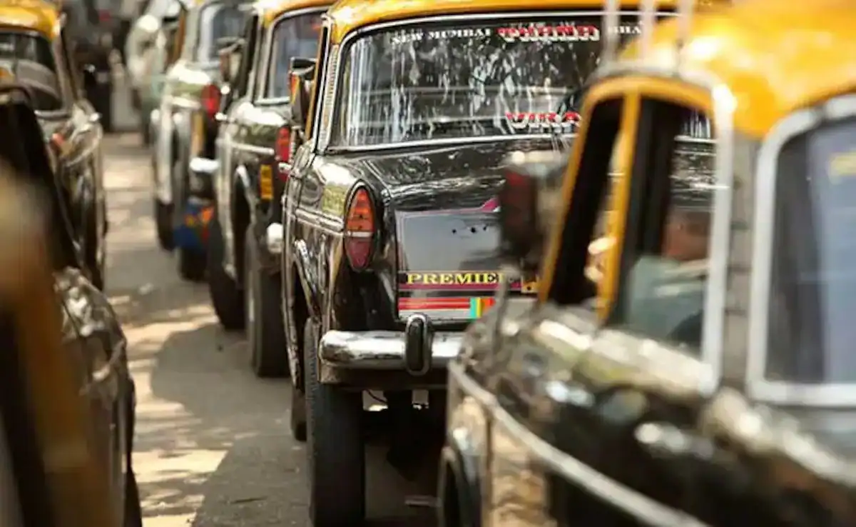 "Mumbai's Iconic Kaali Peeli Taxis to Disappear, Evoking Nostalgia Among Residents"