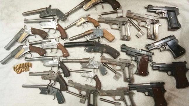 "Mominpura Arms Racket Exposed: Over 100 Guns Sold in Illicit Firearm Trade"