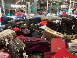 Abandoned Bag Causes Panic at Airport