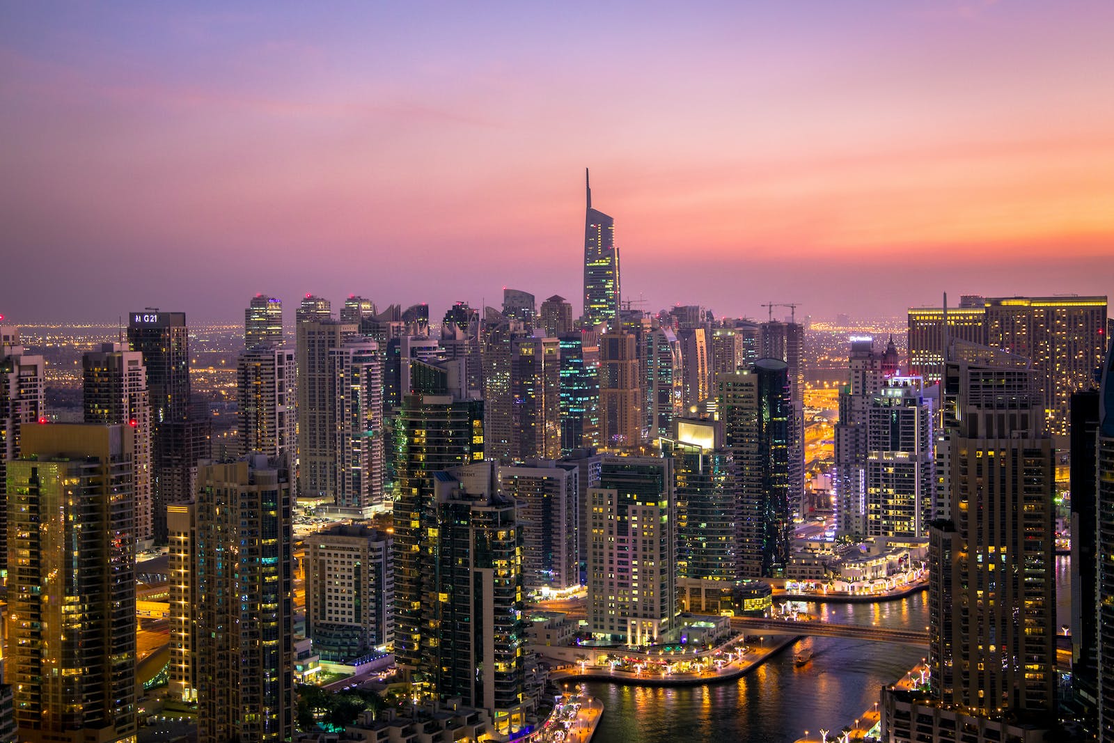 Abu Dubai Sky Line View | Photo by Aleksandar Pasaric